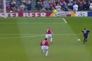 無解射術拔腿就射！名場面：大羅對陣曼聯的統治級表現！